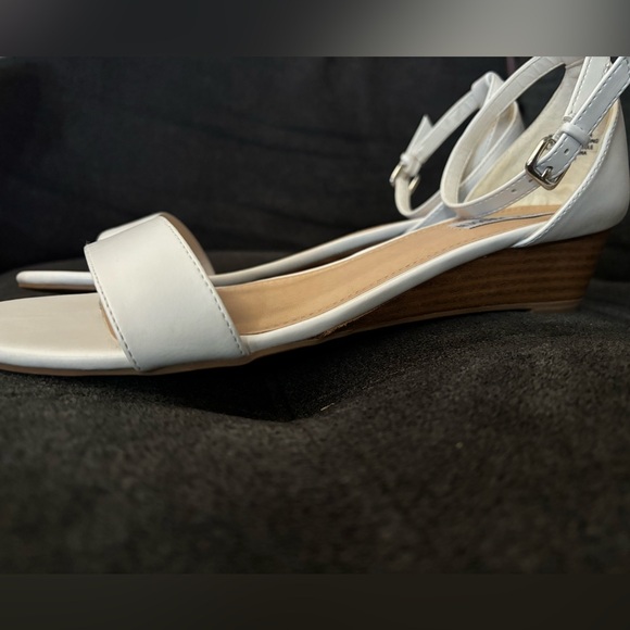 Steve Madden Renée Wedge - Picture 3 of 8